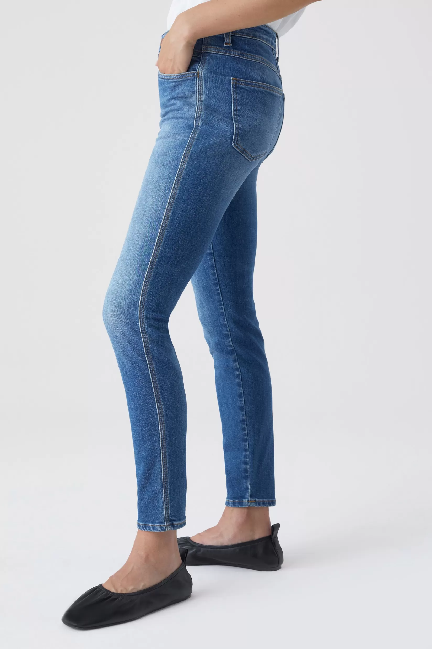 Cheap CLOSED A Better Blue Skinny Pusher Mid Blue