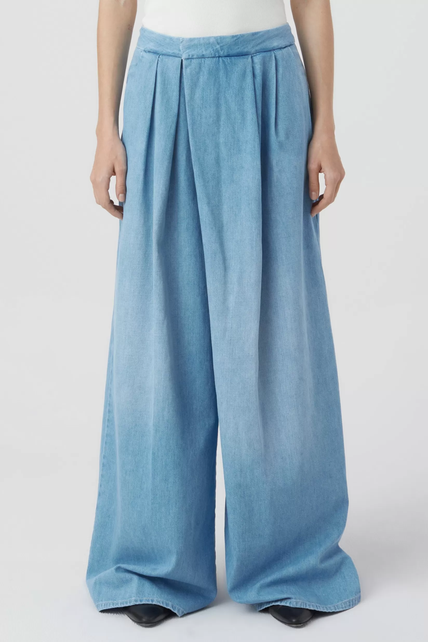 Cheap CLOSED A Better Blue Zola Light Blue