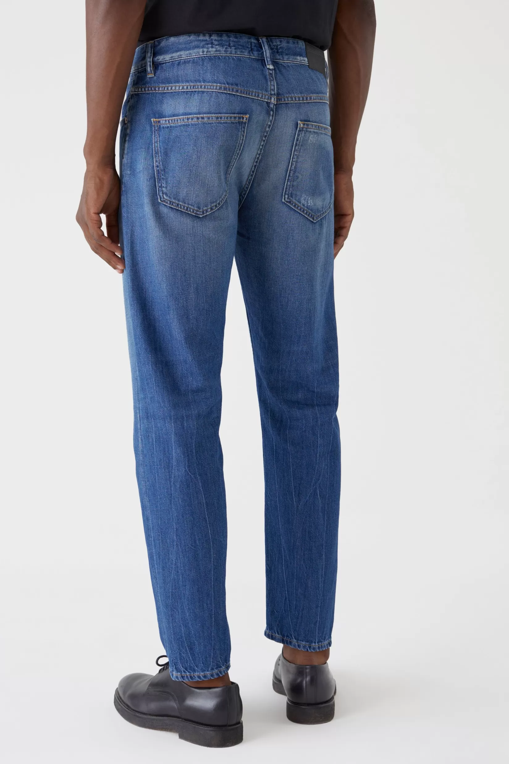 Cheap CLOSED Cooper Tapered Jeans Mid Blue