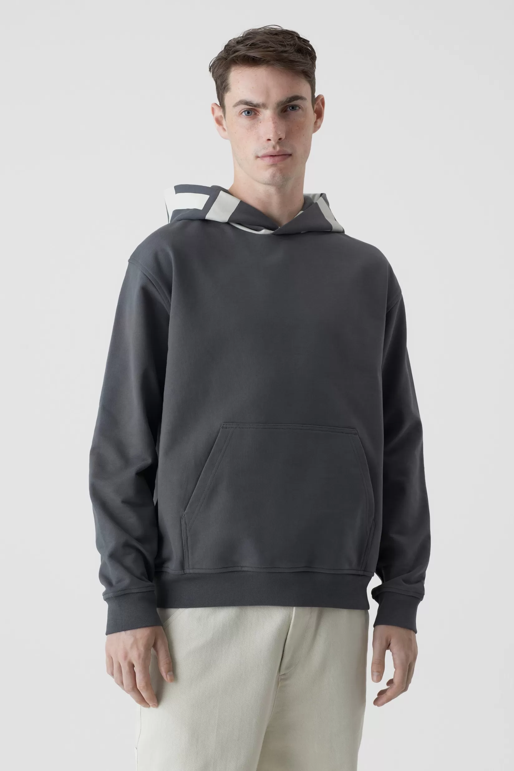 Online CLOSED Logo Hoodie Graphite