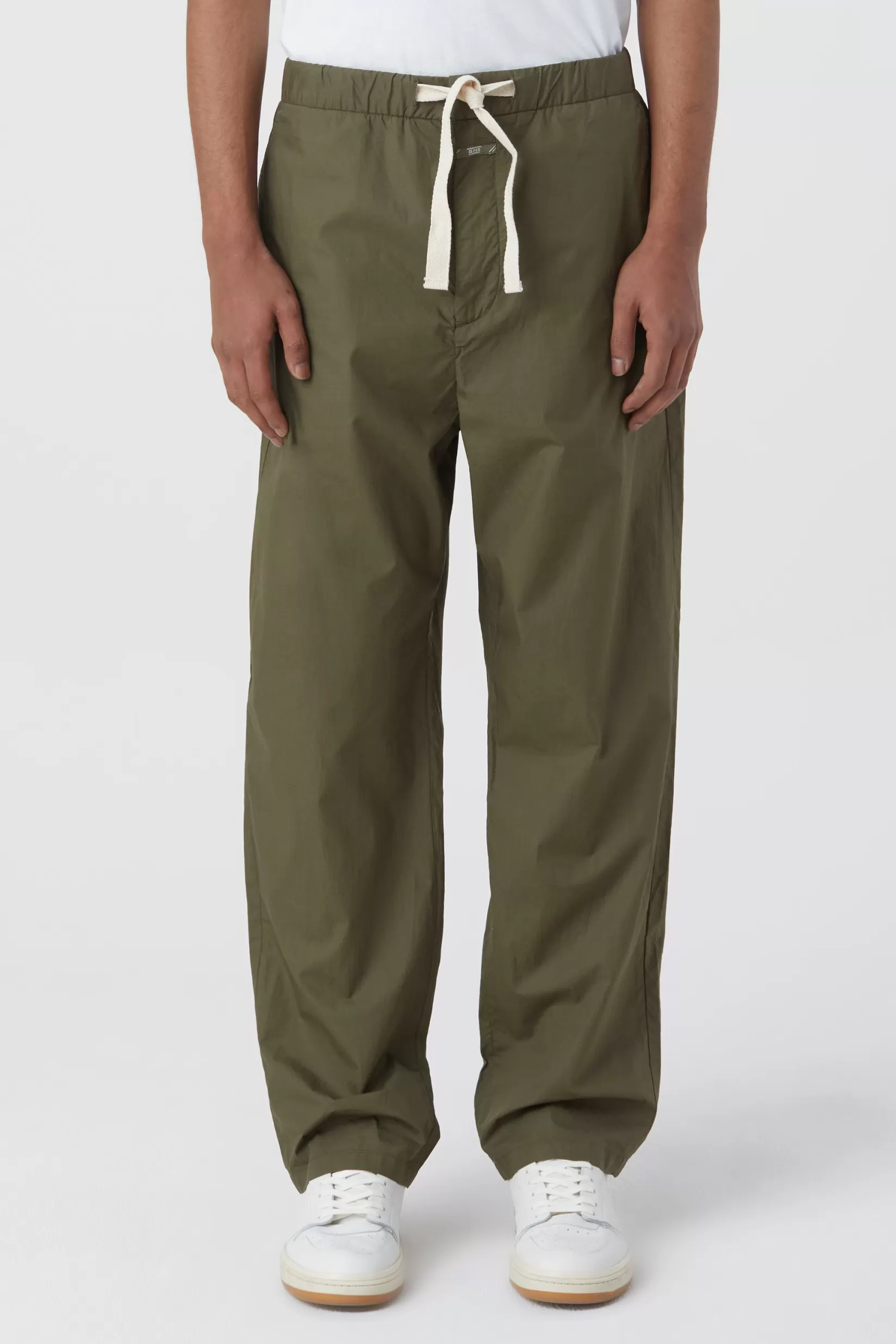 Store CLOSED Nanaimo Straight Pants Chard Green