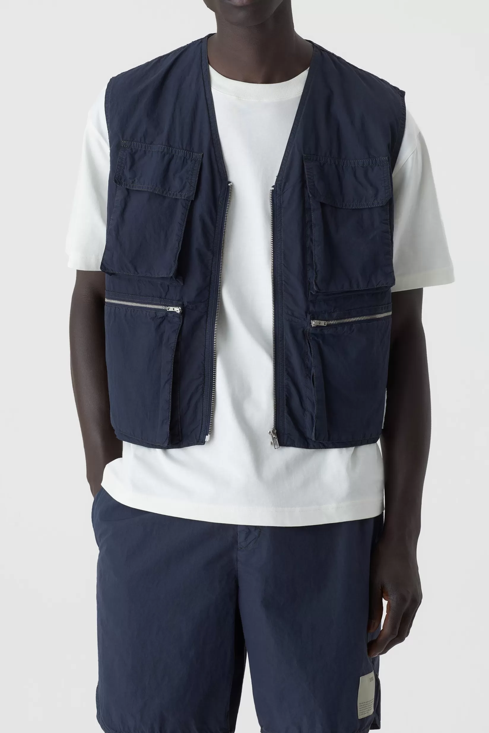 Discount CLOSED Reporter Vest Dark Night