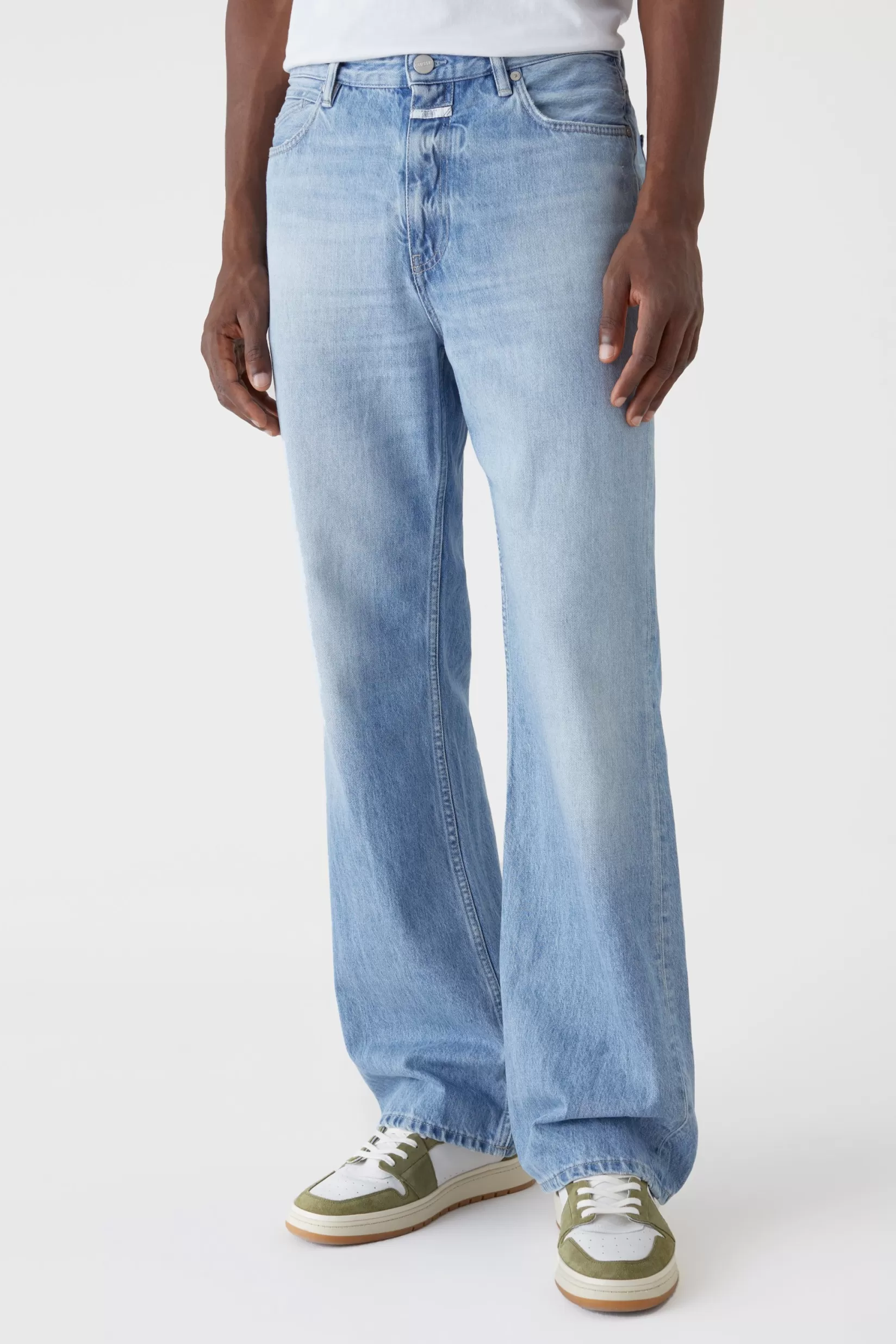 New CLOSED Roper Flared Jeans Light Blue