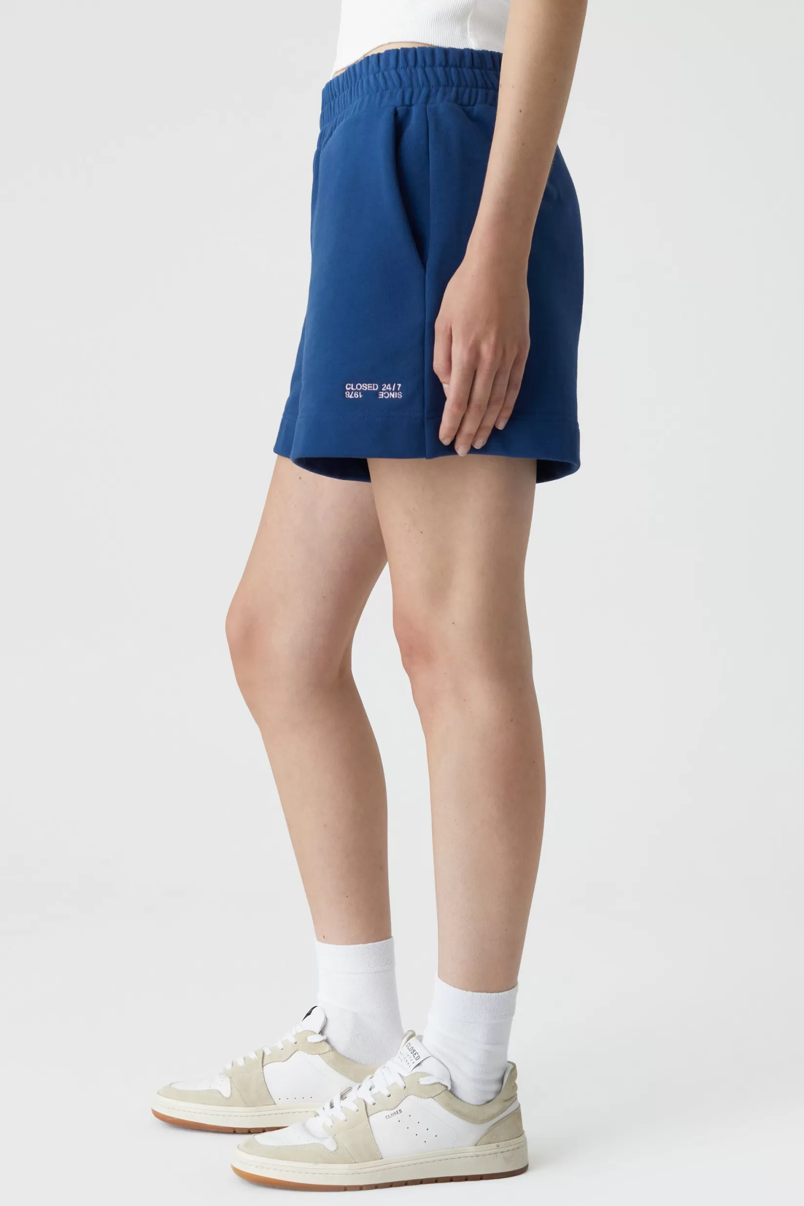 Online CLOSED Sweatshorts Indigo Blue