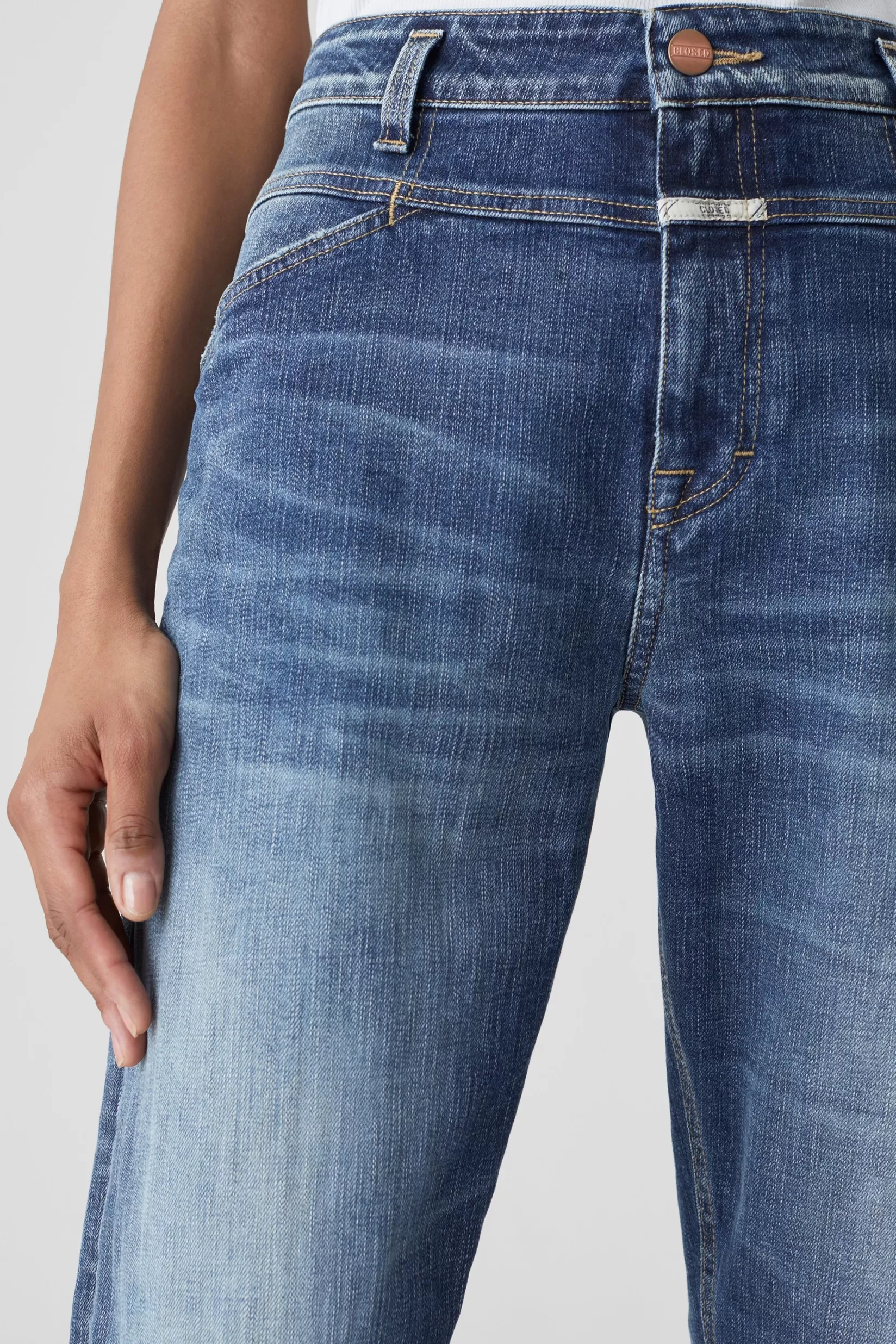 Store CLOSED X-Lent Deep Blue Comfort Stretch Denim Mid Blue